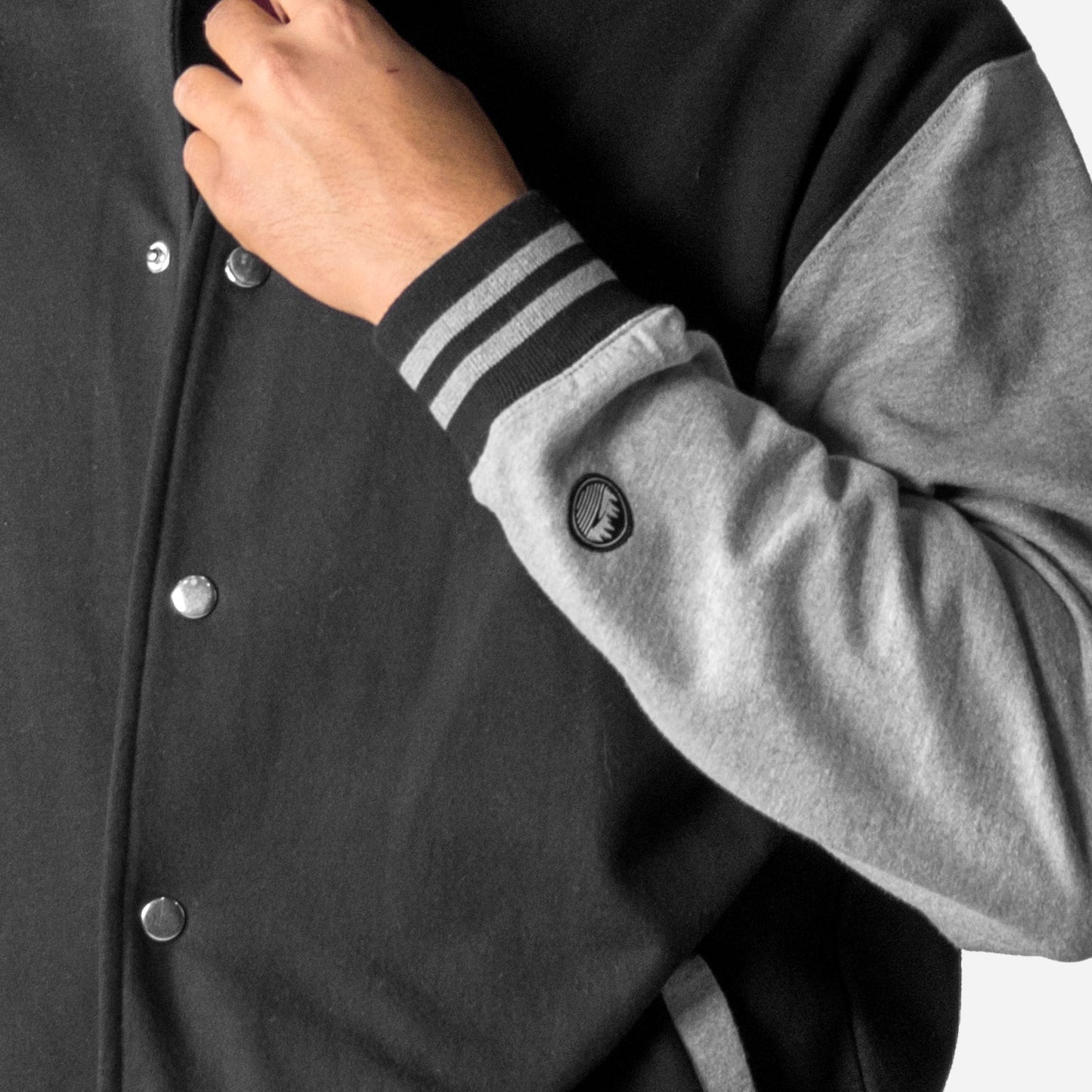 T2001 | UNISEX FLEECE VARSITY JACKET