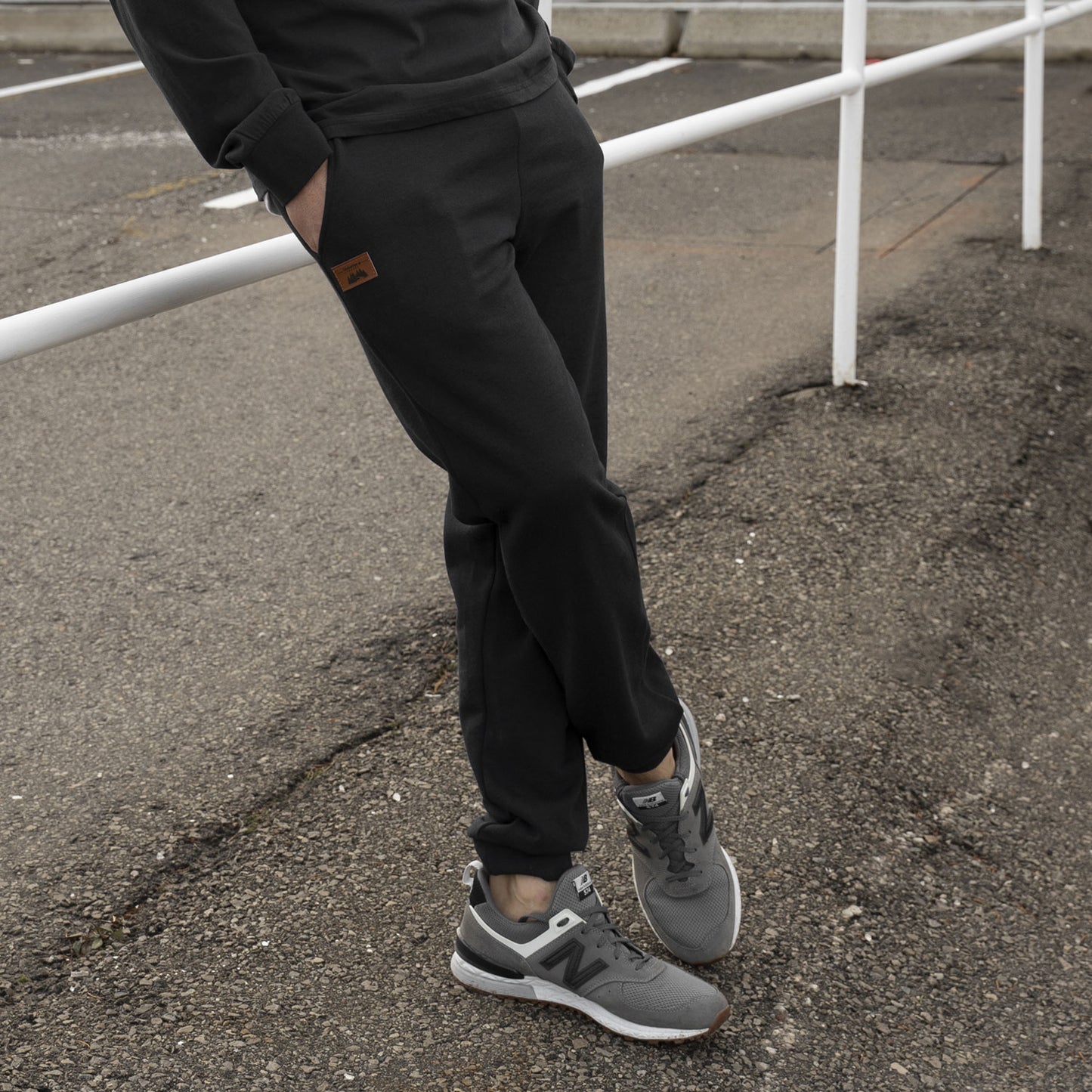T2003 | UNISEX FLEECE JOGGER